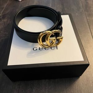 Black gucci belt
